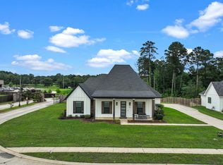 301 Rosedown Ln, Stonewall, LA 71078