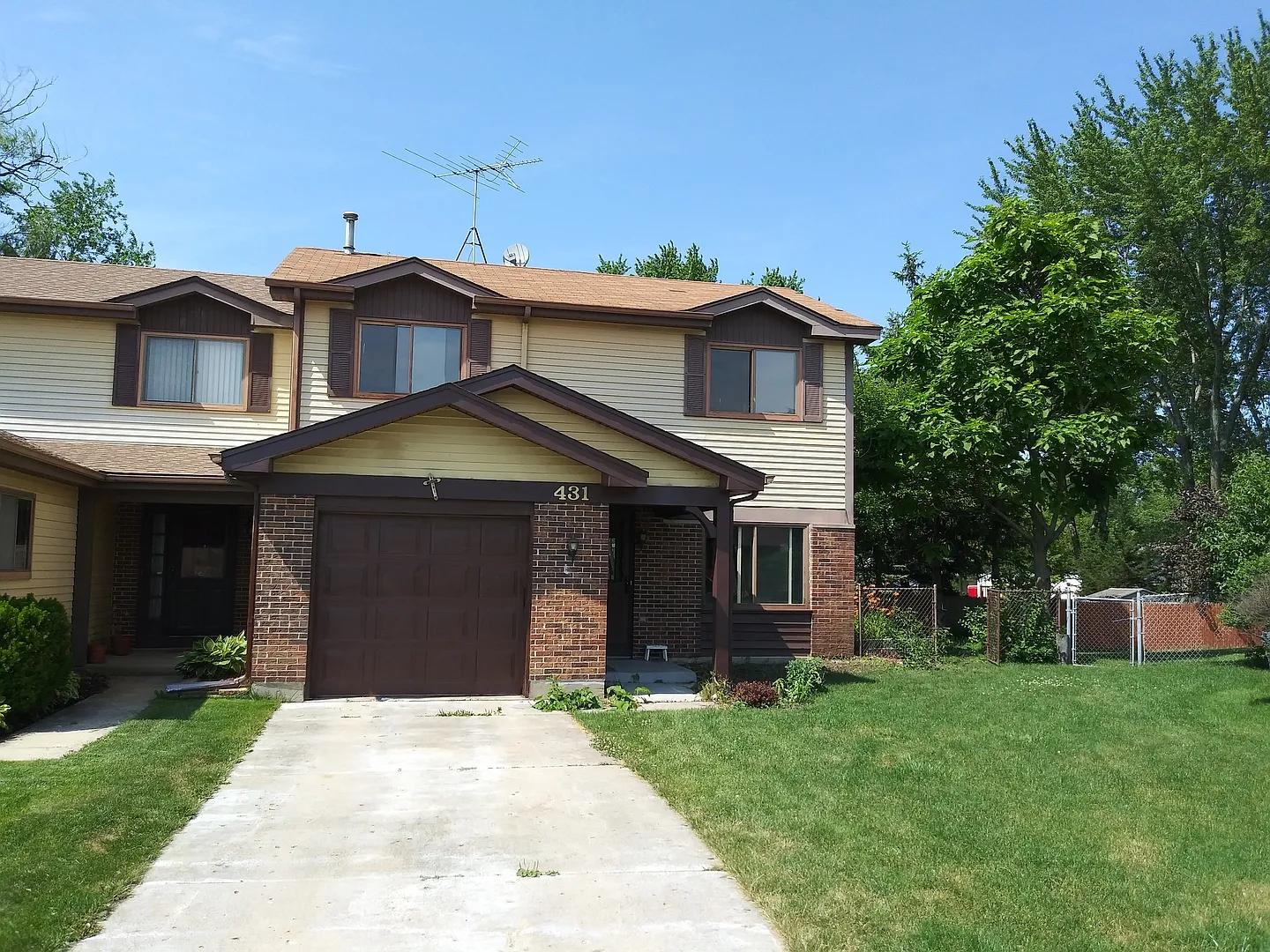 431 Irvine Ct photo 1