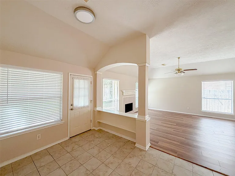 2131 Scenic Hollow Ct — Photo 18