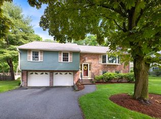 61 Red Gate Ln, Reading, MA 01867