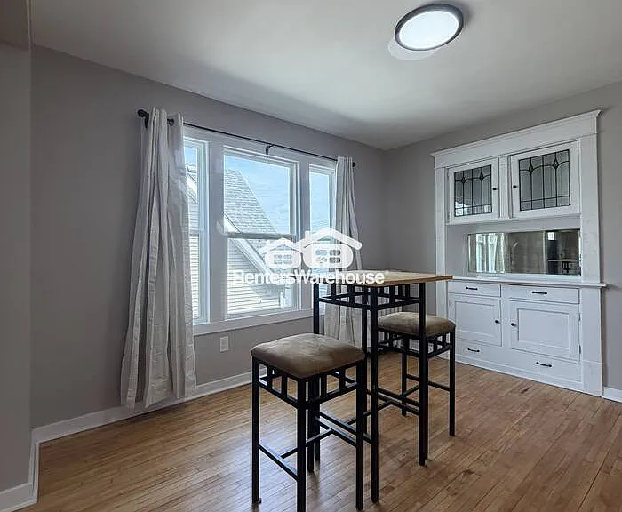 2925 2nd Ave S #3 — Photo 5