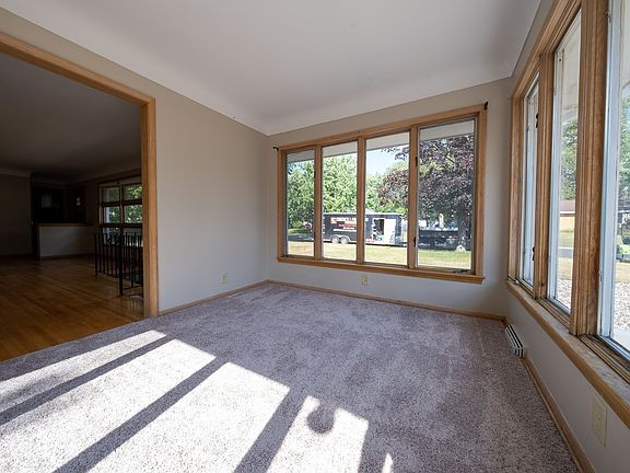 5th image of 9140 Dupont Ave S