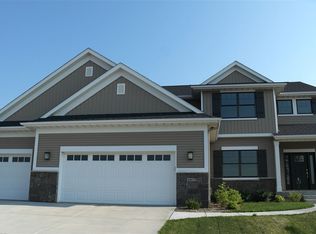 4678 57th Ave, Bettendorf, IA 52722