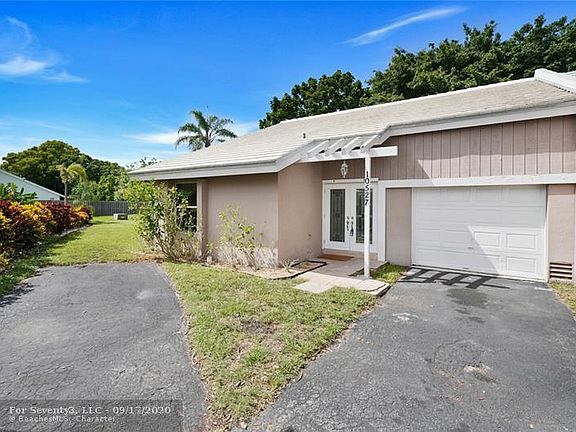 2nd image of 10527 La Placida Dr #10527