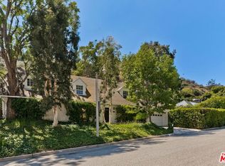1041 Chantilly Rd, Los Angeles, CA 90077