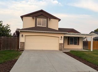522 N Copper River Dr, Nampa, ID 83651