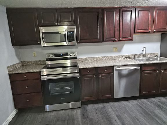 2nd image of 4370 Sandy River Dr Unit 23