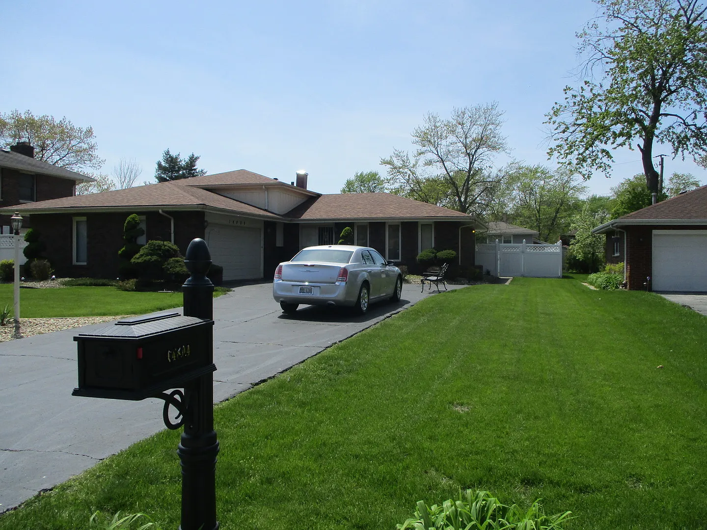 14804 University Ave photo 1