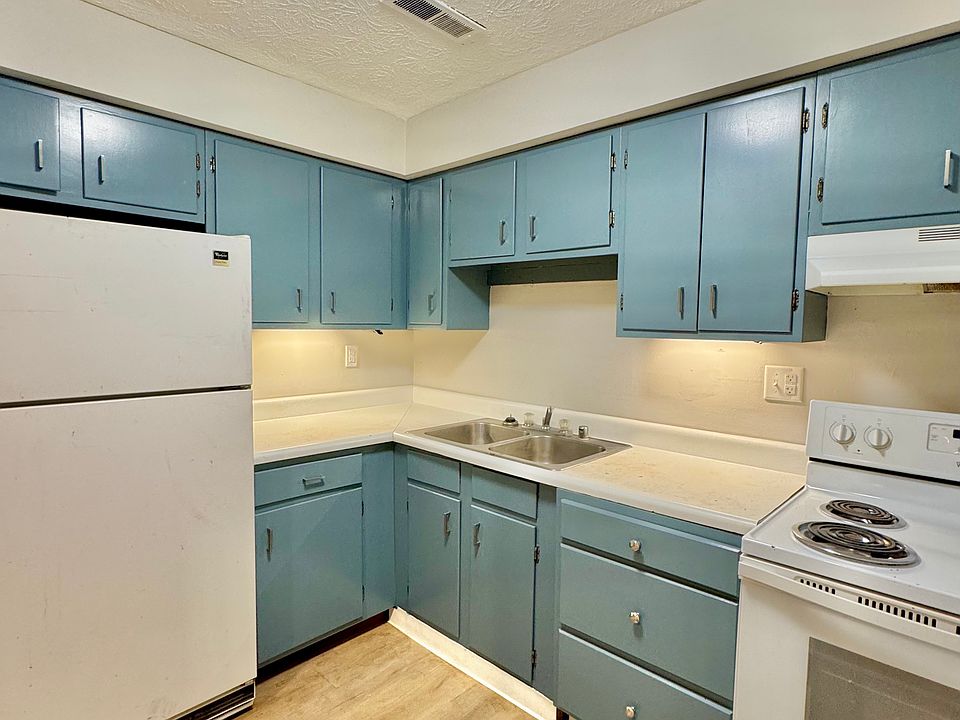 1st image of 930 Tierra Linda Dr APT 302