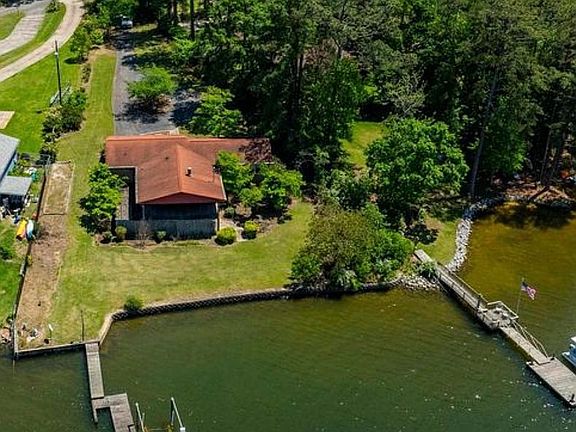 2nd image of 147 Steeple Chase Rd