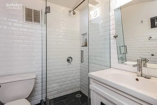 Rented by Sotheby's International Realty | media 7