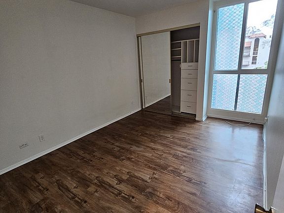 5th image of 17711 Margate St APT 213