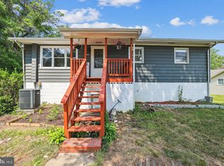 6818 Cipriano Rd, Lanham, MD 20706