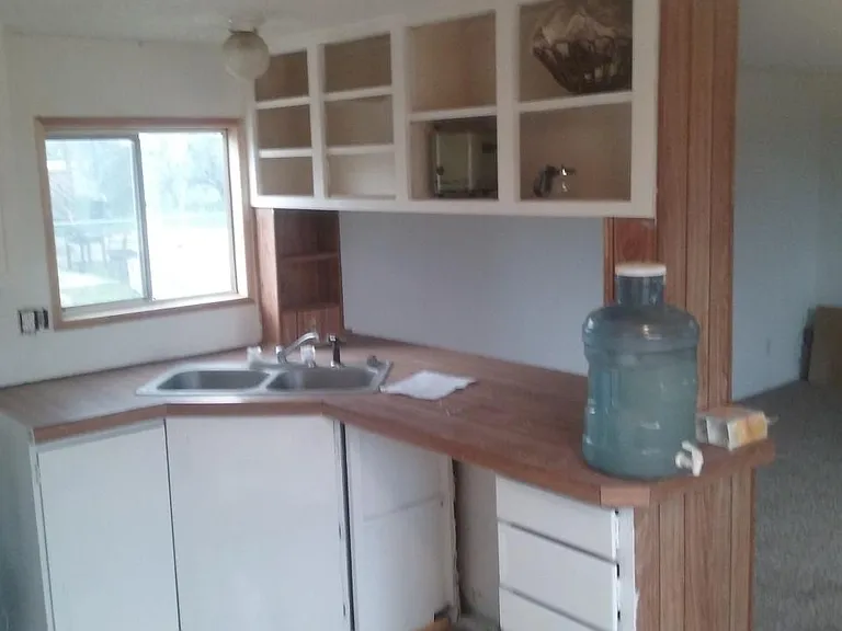 654 N Warren Rd — Photo 7