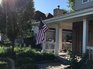 905 W Woodlawn Rd, New Lenox, IL 60451