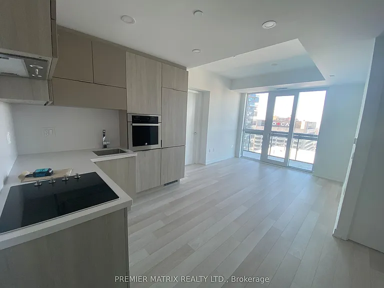 39 Roehampton Ave #3807 — Photo 2