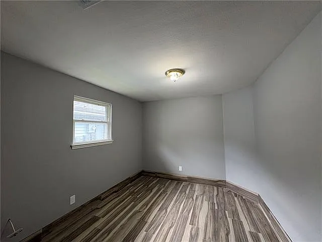 9024 Amour Dr — Photo 7
