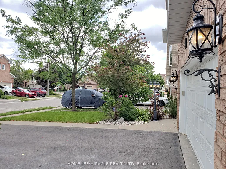 6 Sweet Briar Ln — Photo 2