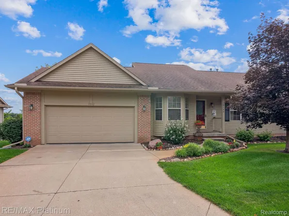 10142 Greenview Ct, Goodrich, MI 48438
