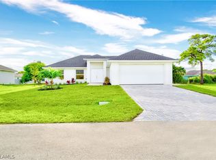 4606 SW 9th Place Cpe, Coral, FL 33914