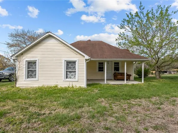 366 Brooks Rd, Reidsville, NC 27320