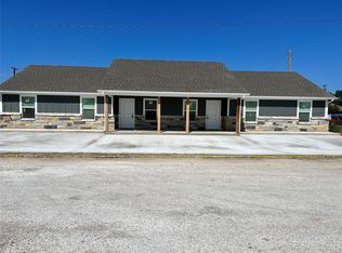 109 S Front St #109, Itasca, TX 76055