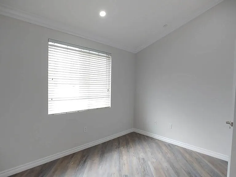 Almeria Townhomes — Photo 151