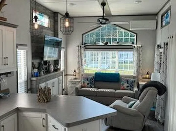 23 College Drive #322, Wells, ME 04090