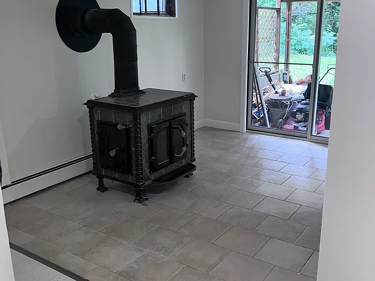 1306 Everett Ave — Photo 13