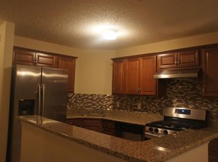 16 Inverness Dr, Edison, NJ 08820