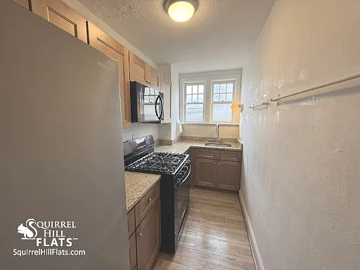 1405 Severn St — Photo 4