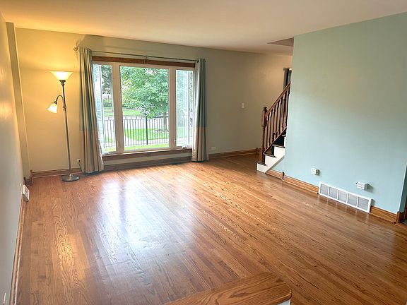 3rd image of 4136 N Kedvale Ave Unit A