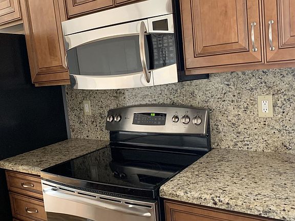 4th image of 311 W Blackhawk Dr Unit 5
