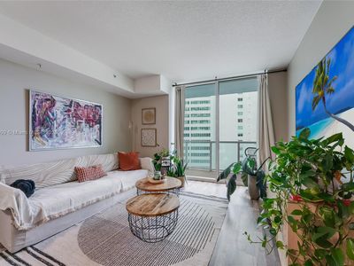 1900 N Bayshore Dr APT 2009, Miami, FL, 33132