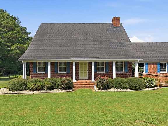 2nd image of 580 Bass Road
