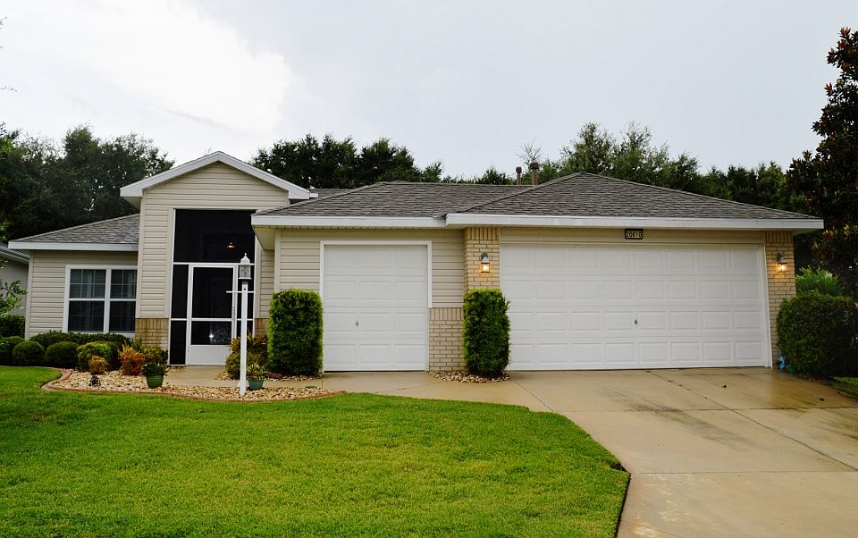 1st image of 20610 Queen Alexandra Dr