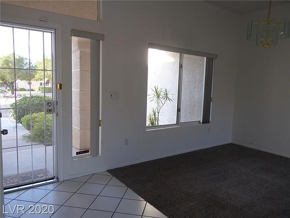 3rd image of 10920 Mission Lakes Ave