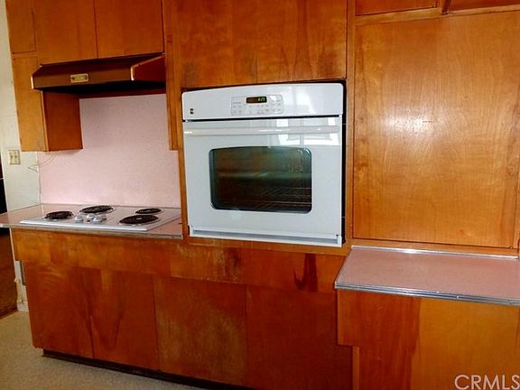 3rd image of 710 Jackson St