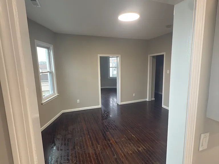 54-56 6th St #55-56 — Photo 15