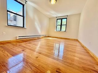 2126 Menahan St #1C, Ridgewood, NY 11385