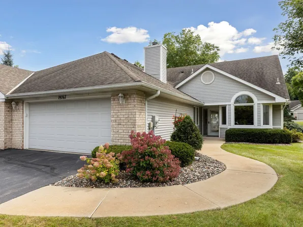 19767 Waterford Ct, Shorewood, MN 55331