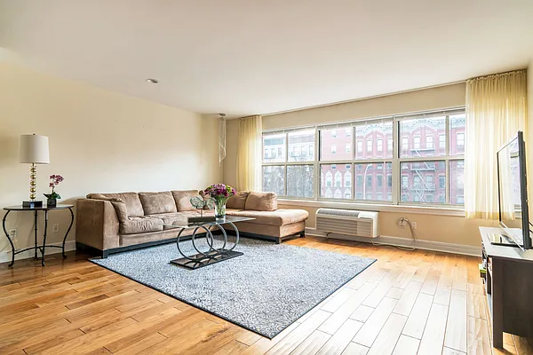 Sold by Compass | media 5