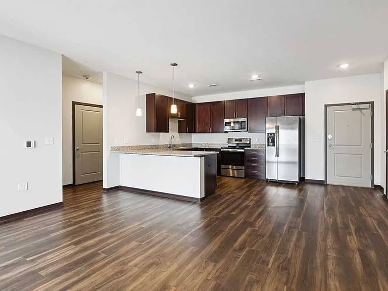 360 at Jordan West — Photo 209