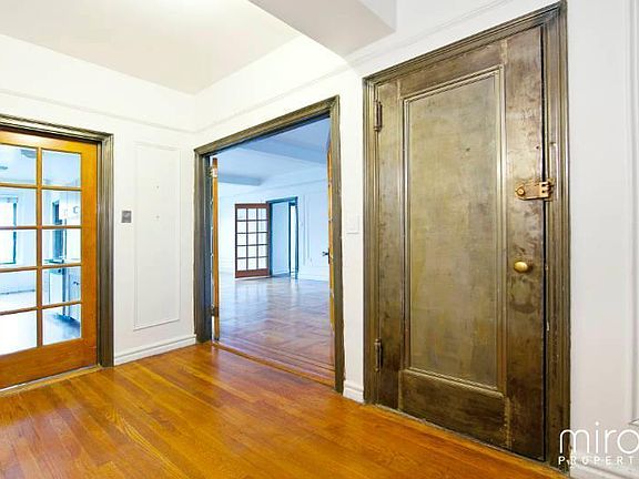 2nd image of 172 E 4th St APT 5A