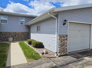 112 E Hofman St Unit 17, Cecil, WI 54111