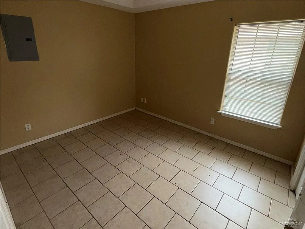 2 bed, 2.0 bath, 972 sqft, $850 — Photo 3