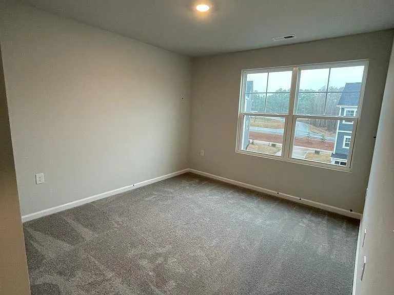 746 Gimari Dr — Photo 7