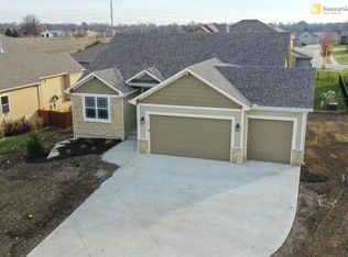 17127 W 197th Pl, Spring Hill, KS 66083