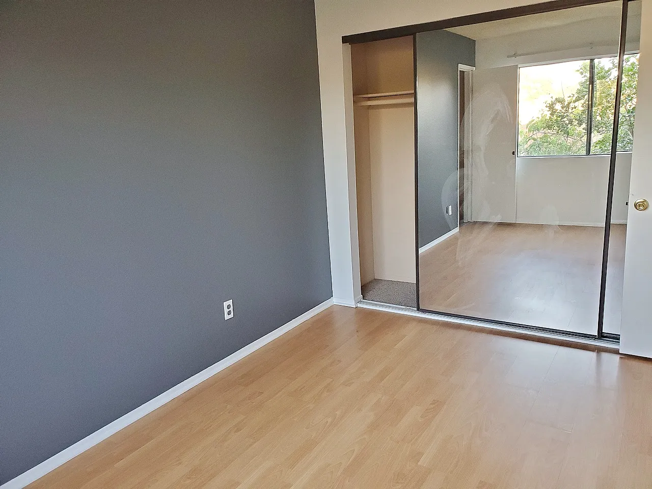 1 bed, 700 sqft, $2,150 — Photo 4
