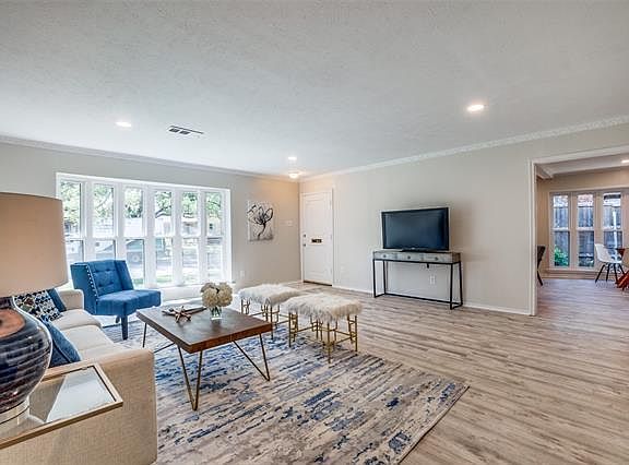 3rd image of 9024 Villa Park Cir #9024